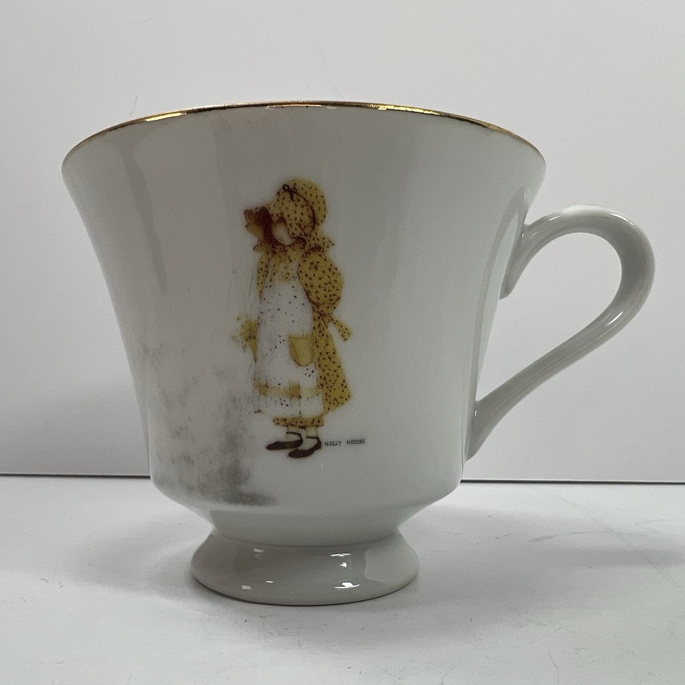 Holly Hobbie Teacup Vintage White Yellow Gold Trim Porcelain Fair Condition